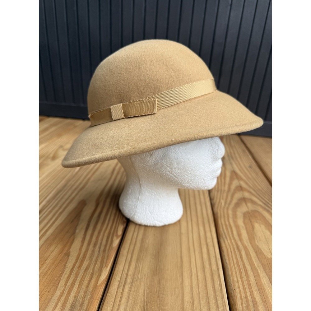 Vintage Women's Burberrys of London Cloche Tan Wool Hat One Size
